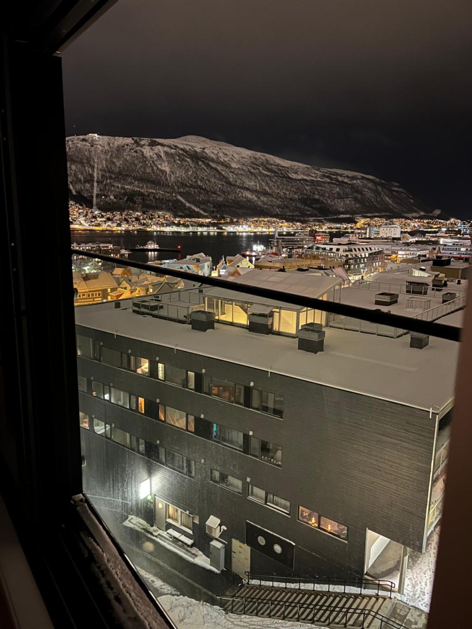 City Center 7Th Floor Apartement With Beautiful View Tromsø Eksteriør bilde